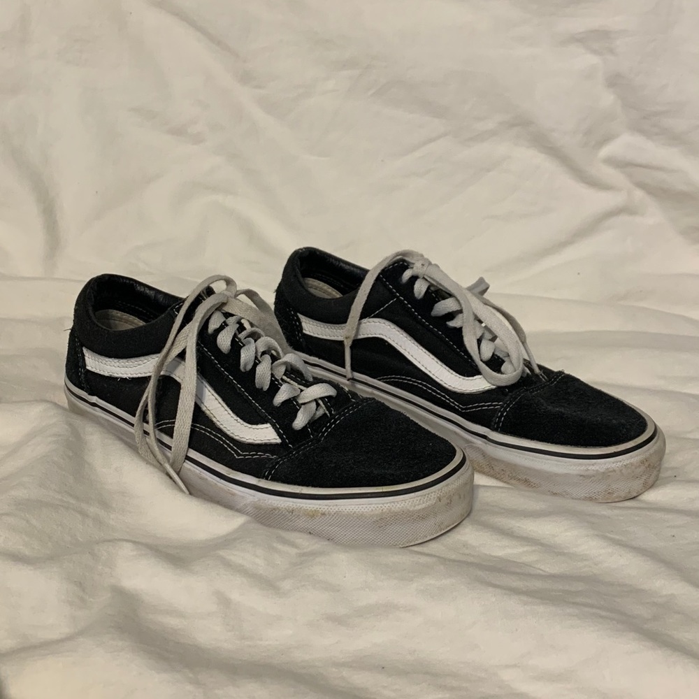 Black Old Skool Vans!